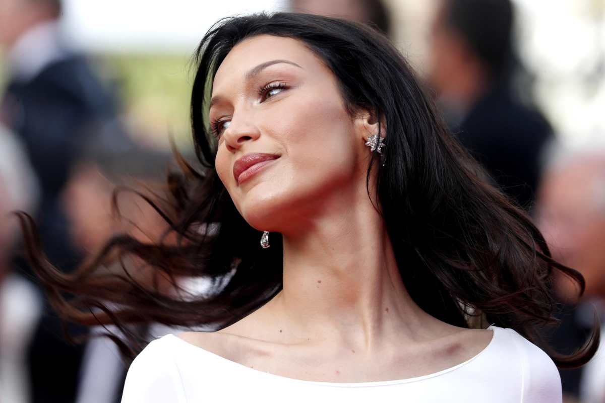 bella hadid enfermedad reaparicion