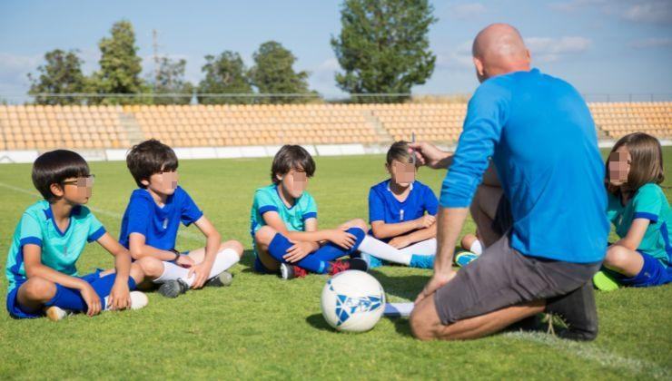 niños entrenador futbol deporte
